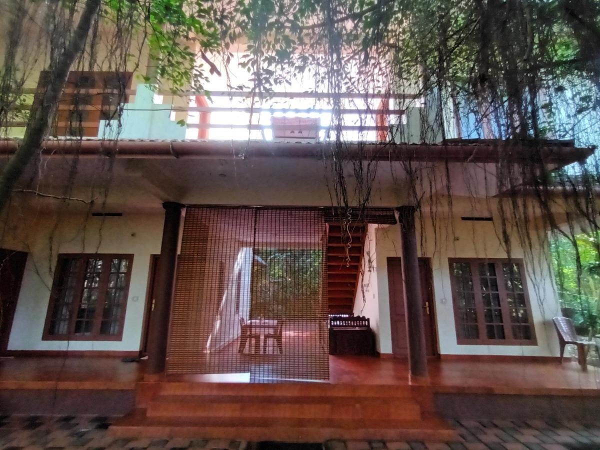 Ivory Coaste Hotel Kannur Exterior photo